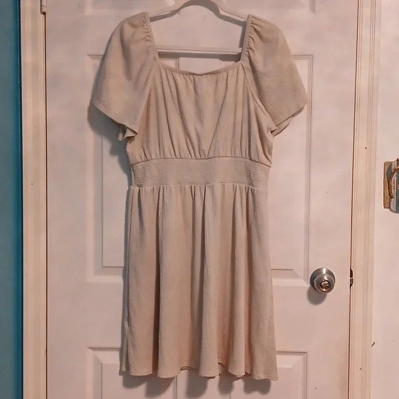 Neutral Sqaure Neck Dress - Picture 2 of 4